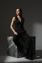 Beatriz Negro - Pose sentada dramática