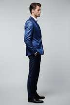 Gonzalo blazer azul perfil fondo claro
