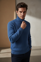 Jersey azul con modelo masculino